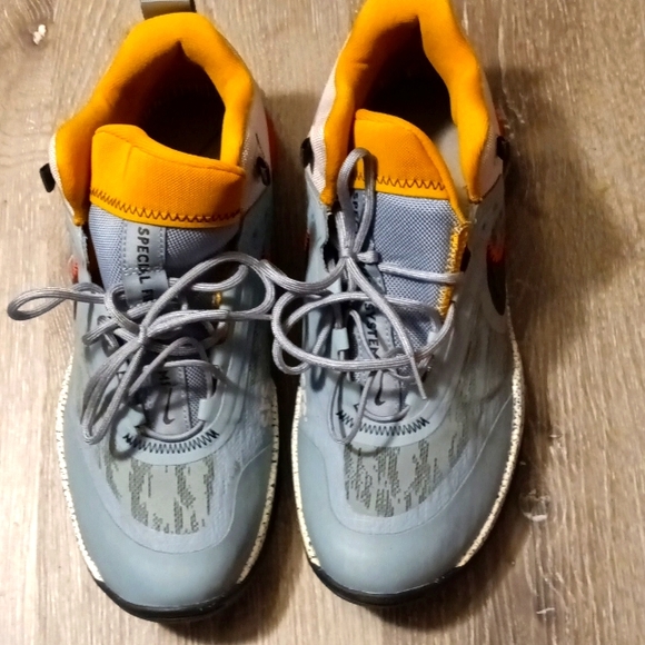 Men's Nike Boot SFS, Size 11 - Picture 1 of 3